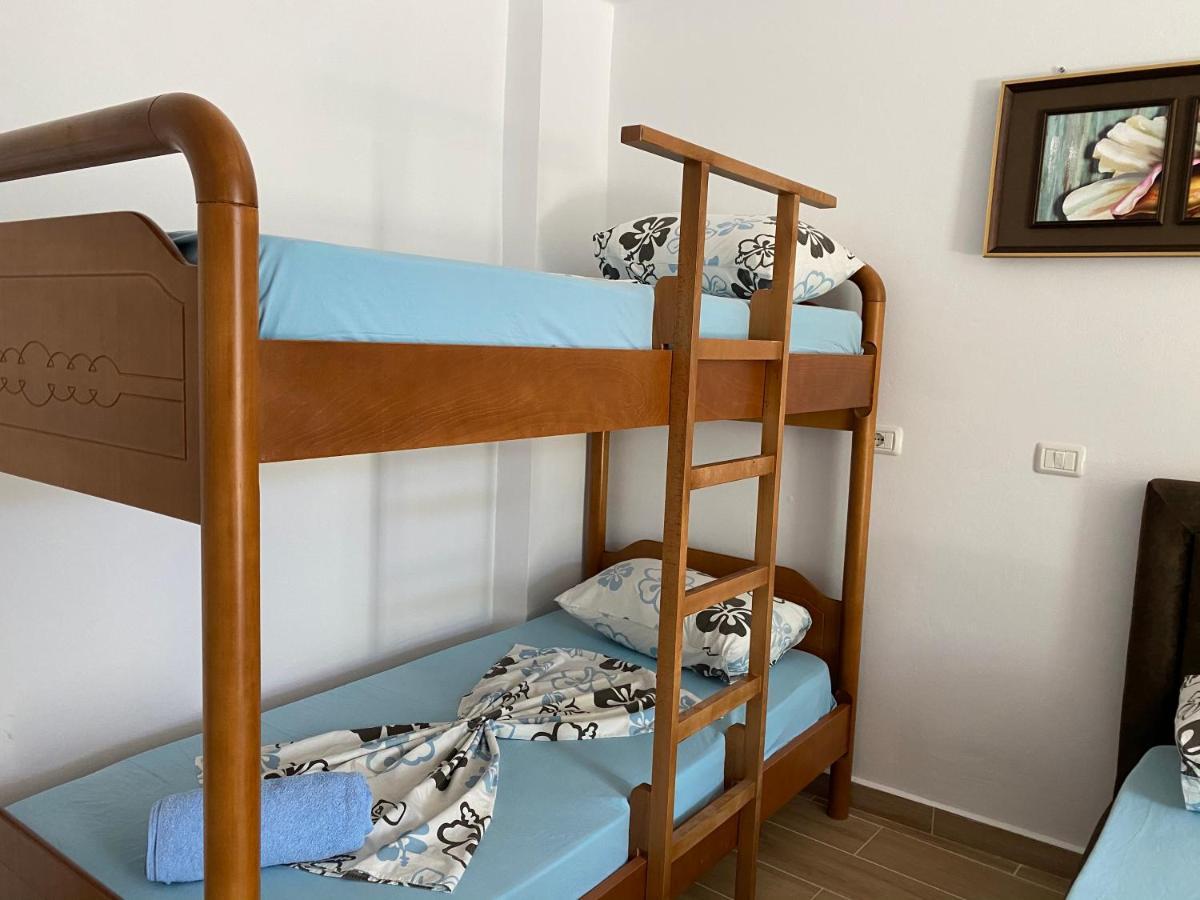 Jona Rooms Himare Eksteriør bilde